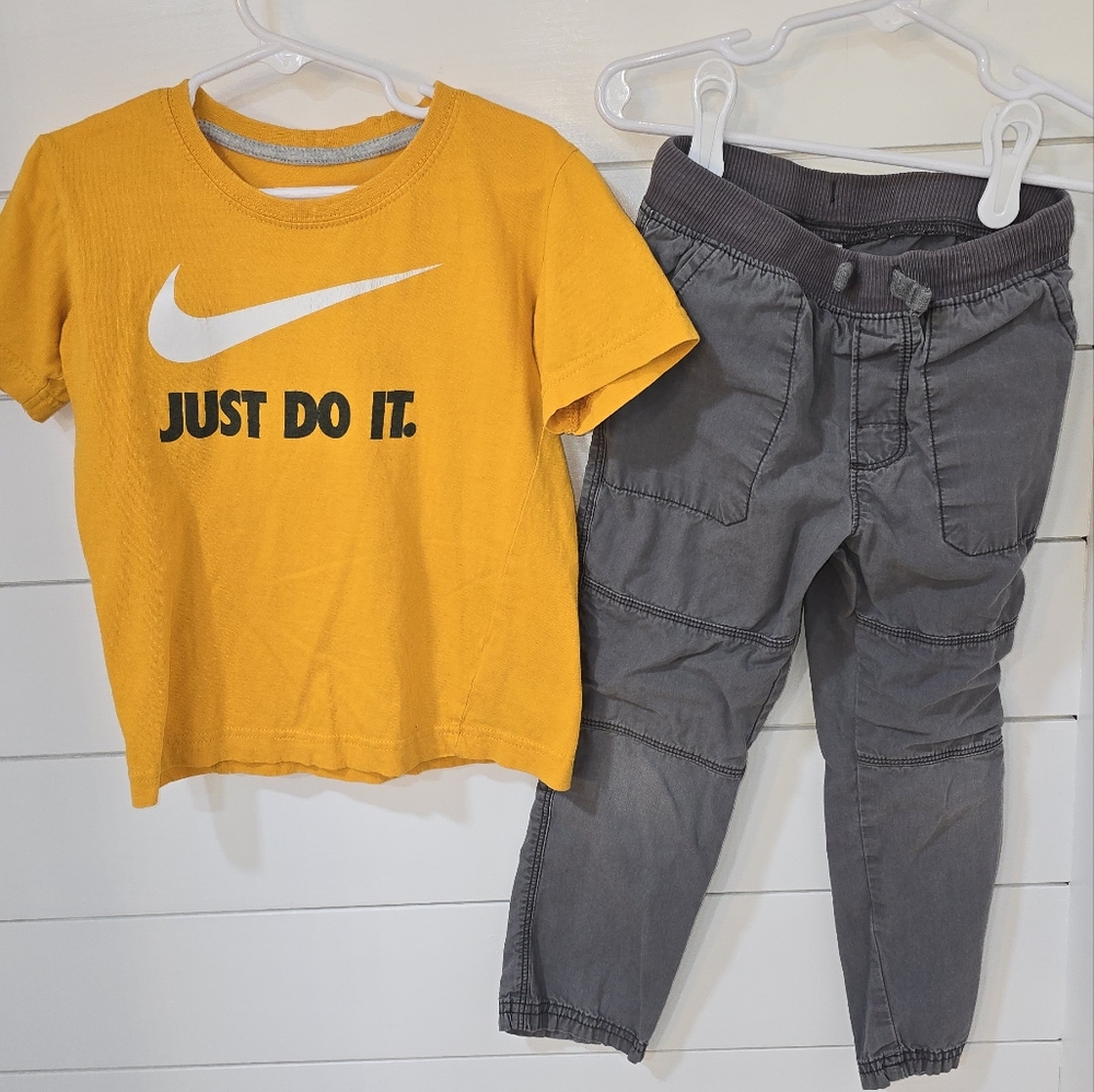 4t pants & tshirts bundle